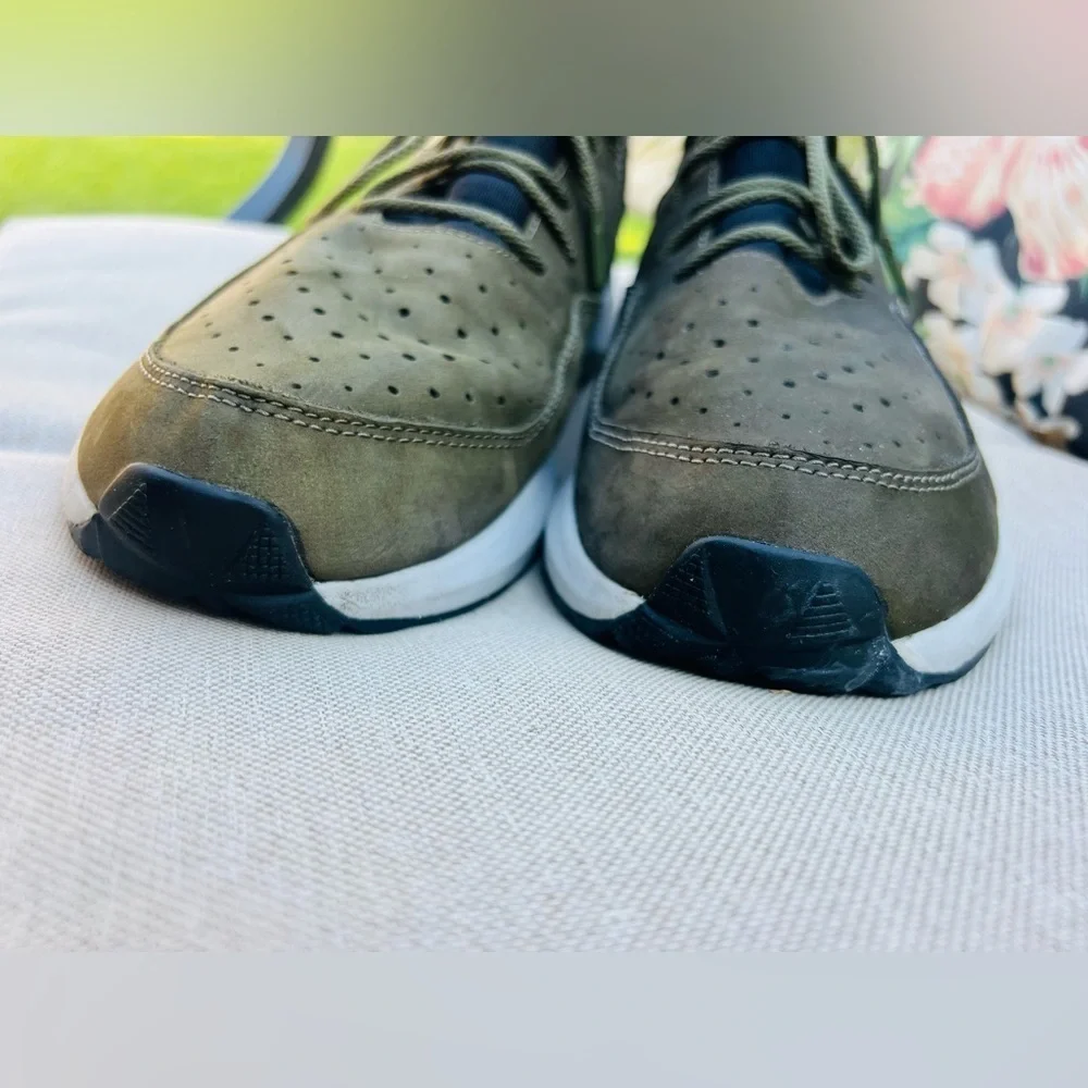 The North Face Mens EXTS Shoes Mens 12 Wide Green Leather Sneaker